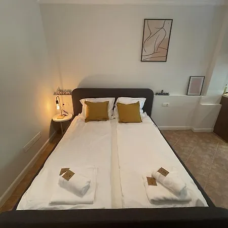 아파트 Santa Marina Village Iskra